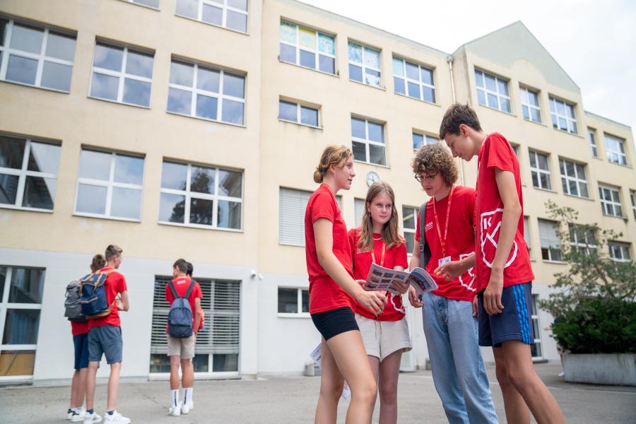 Alpadia İsviçre Montreux Yaz Okulu